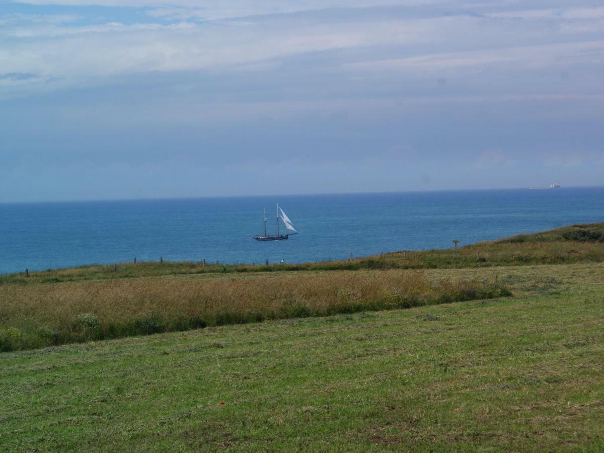 Wonderful Holiday Home In Audinghen With Garden Esterno foto